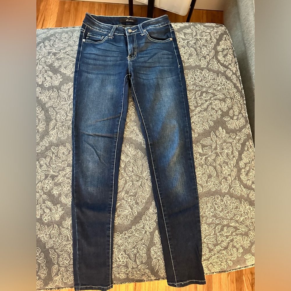 Kancan Estilo Skinny Jeans